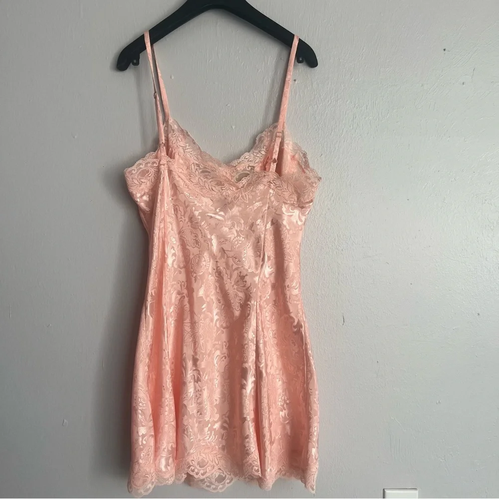 Vintage Victoria’s Secret Old Hollywood Glamour Chemise - Picture 8 of 15